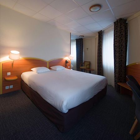 Kyriad Hotel Lamballe Exteriör bild