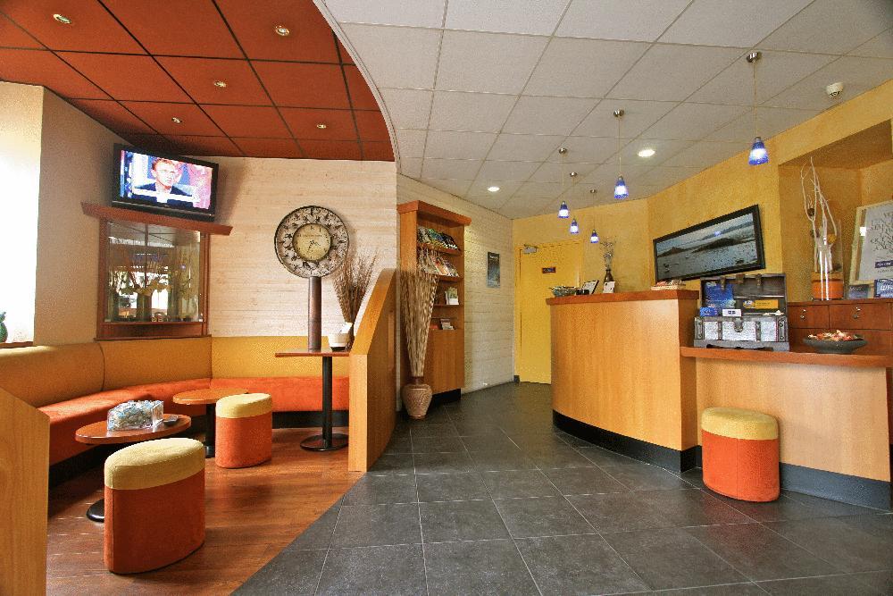 Kyriad Hotel Lamballe Exteriör bild