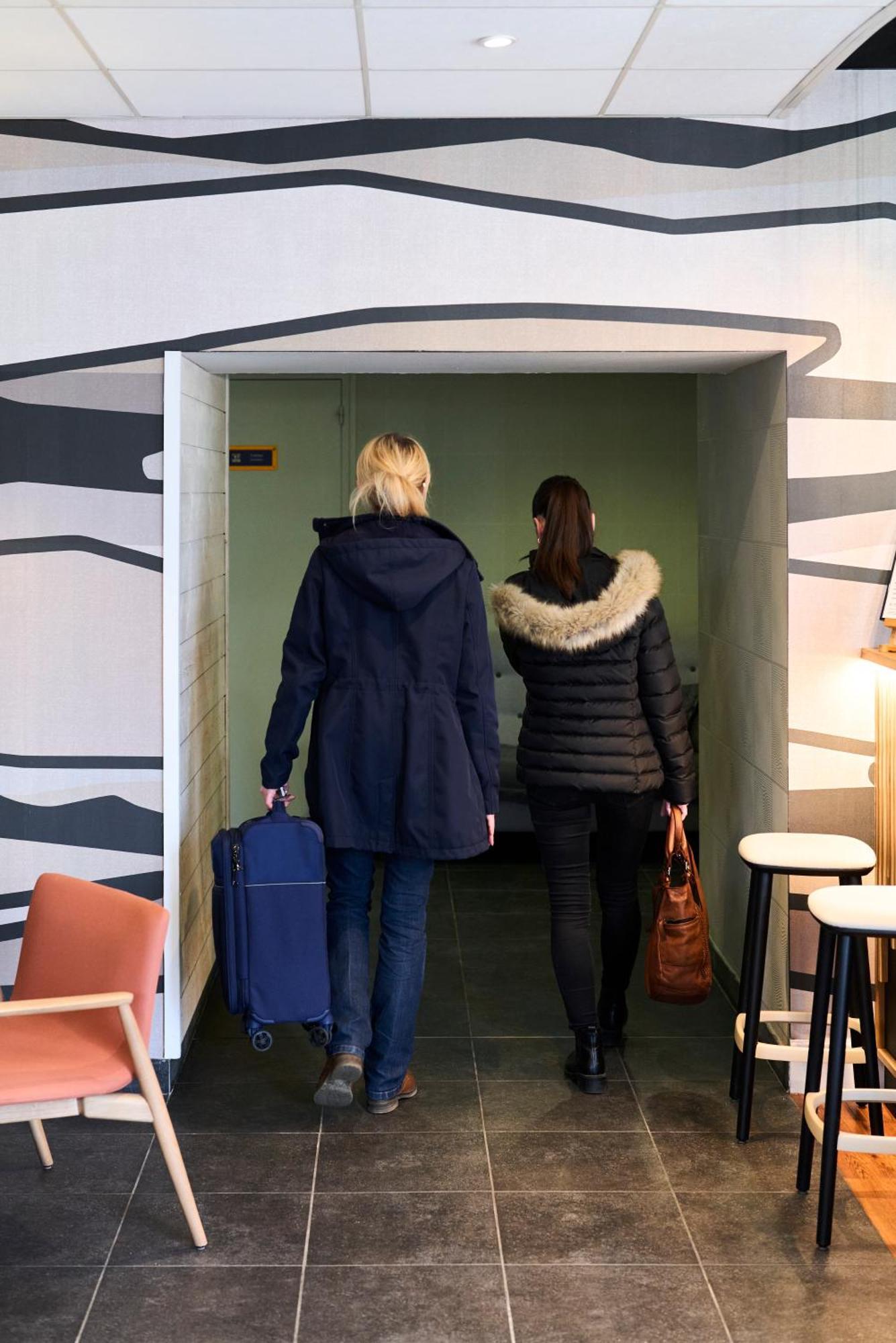 Kyriad Hotel Lamballe Exteriör bild