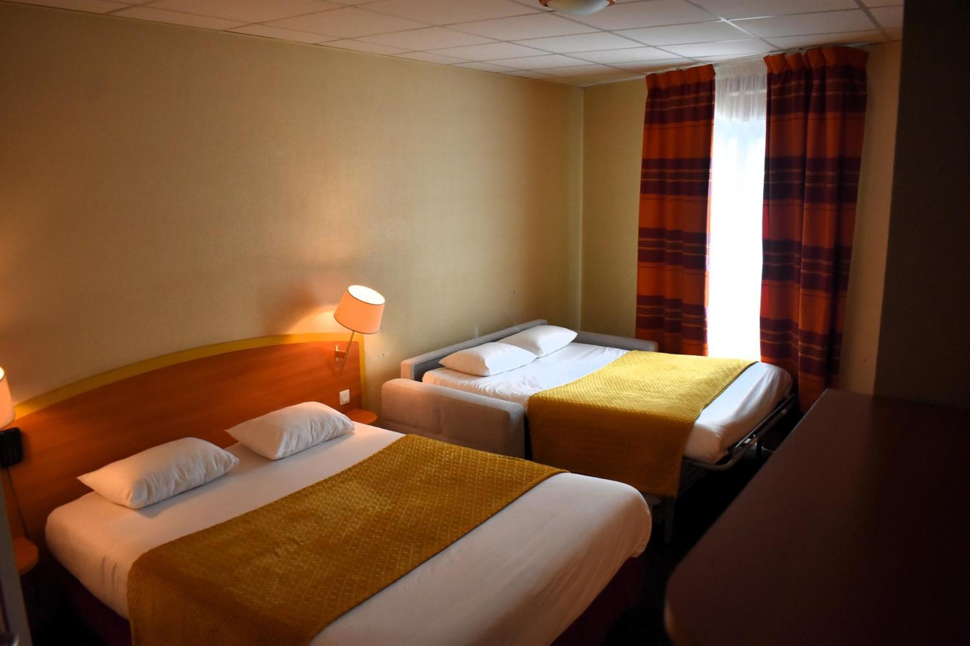 Kyriad Hotel Lamballe Exteriör bild